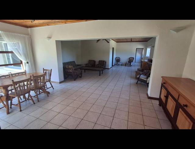5 BEDROOM PROPERTY TO RENT IN HUMANSDORP
